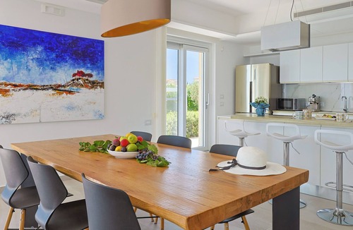 Sciacca Villa | Spacious 4-bedroom Luxury Villa with Direct Sea Access in Sciacca