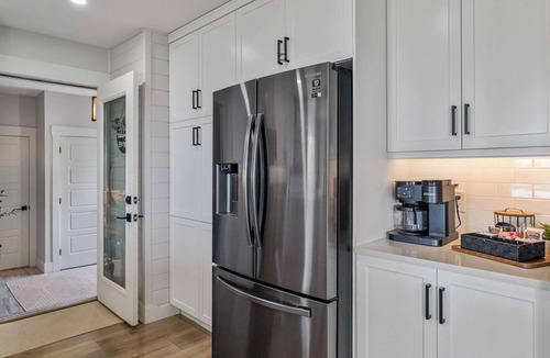 Blooming Point House | Spacious 6 BR Water view home - Sleeps 11 - Private - Near beach
