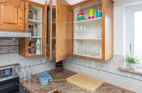 Arbutus Ridge House | Spacious & Bright 3BR + 3BTH near UBC (direct road!) & Downtown