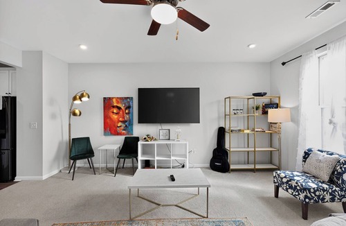 Cary House | Spacious Cary Haven - Mins to Downtown, RDU, WakeMed, Fenton, UNC Health