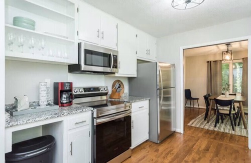 Chapel Hill House | Spacious Chapel Hill Retreat Near UNC | Hot Tub, Fire Pit, Sleeps 12.