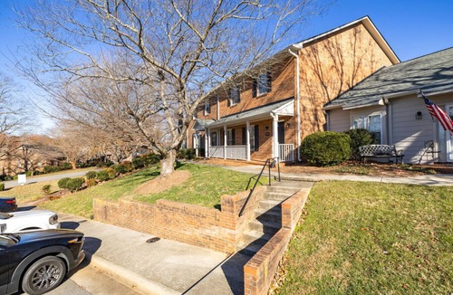 Greensboro Villa | Spacious Golf Course Townhouse