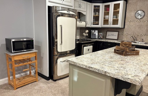 Forest Apartment | Spacious guest apartment to enjoy. Only 12 Minutes from Liberty University.