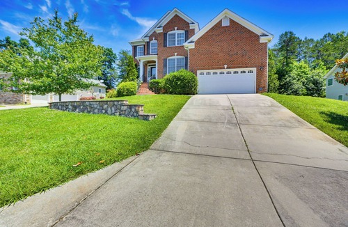 High Point House | Spacious High Point Family Home w/Yard & Grill
