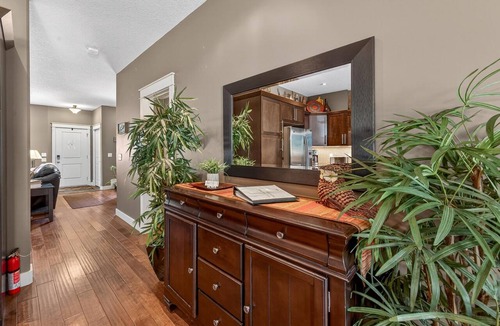 Invermere House | Spacious Invermere 3bd2.5ba Townhome Nestled in the Purcell Mountains!