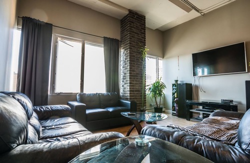 Downtown Edmonton Condo | SPACIOUS LEASED LOFT
