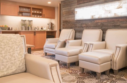 Banff Condo | Spacious Rockies Getaway | Hot Pools access!