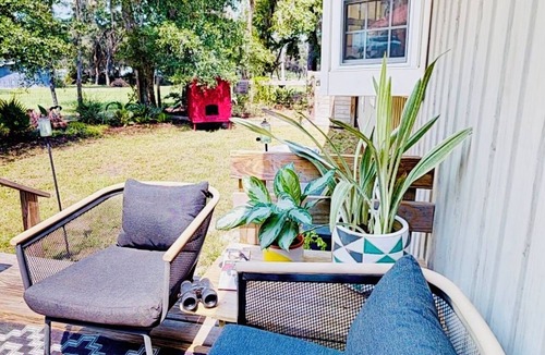 Valona House | Spacious Southern Coastal OASIS on Wide Open Land—kayaks, bikes, corn hole, BBQ!