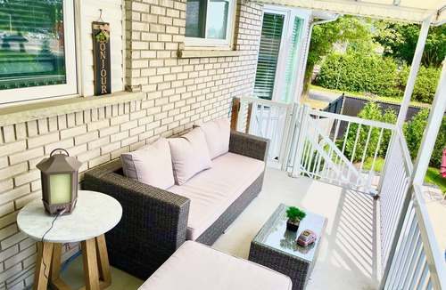 Sainte-Dorothee Apartment | Spacious Zen Floor in Laval - Private Heated & Salt Pool, Garden & Piano