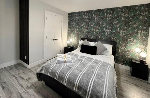 Delta House | Sparsh Villas - Lux Modern 2BR Suite wKitchen