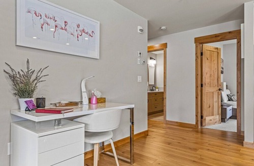 Canmore Condo | Spring Creek 3F 1600sf Corner 3BR/2BTH