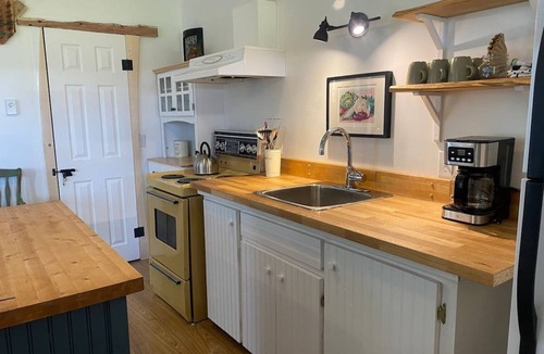 Forest Grove Cabin | Spuraway Cabin Farm Stay