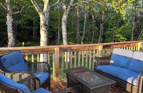 Cavendish House | Stage View Cottage: 5 Minutes to Cavendish Beaches
