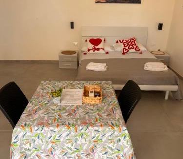 Birgi Vecchi Apartment | Stagnone white apartments-kite & sunset