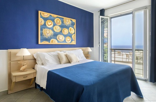 Ustica House | Stella Marina