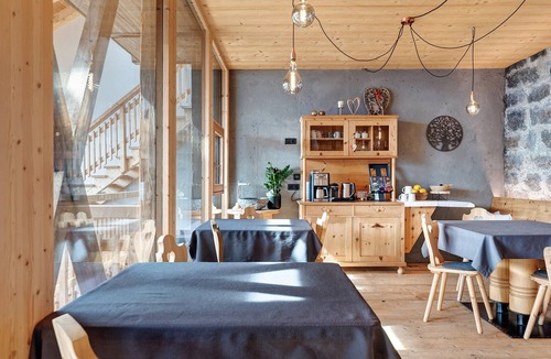 Velturno Apartment | Studio 'Dietrichhof Pavilion Air' with Mountain View, Shared Terrace and Wi-Fi