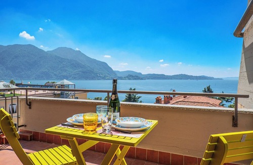 Susello Apartment | Studio with sunny balcony in a residence with pool