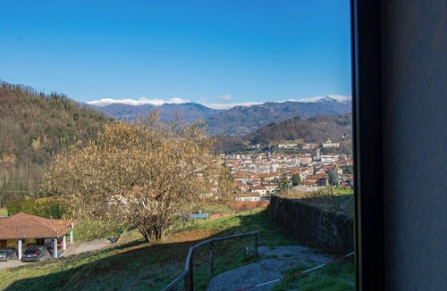 Castelnuovo di Garfagnana House | Stunning private villa for 8 people with WIFI, TV, pets allowed and panoramic view