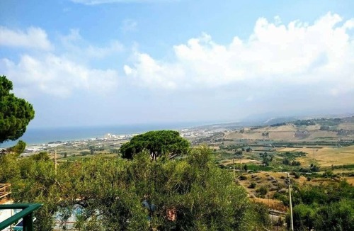 Termini Imerese Apartment | Stunning 2 bedroom self-catering apartment with wifi and AC in Sicilia