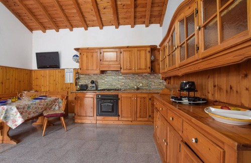 Bronte House | Stunning home in Bronte with WiFi