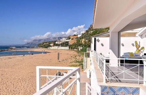 Trappeto House | Stunning home in Trappeto with WiFi