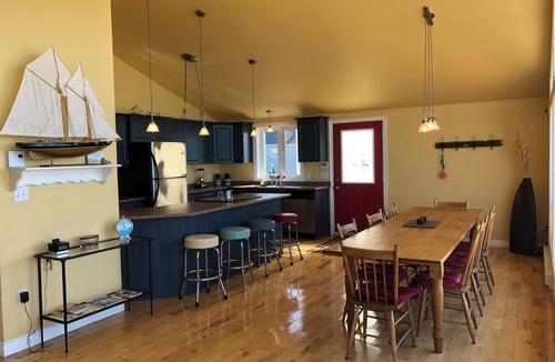 Malpeque House | Stunning Oceanfront PEI Cottage