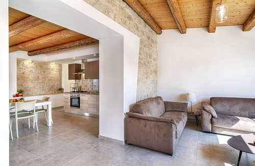 Giarratana Villa | Stunning private villa for 8 guests with A/C, WIFI, private pool, TV and terrace