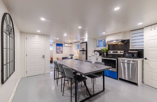Plateau Mont Royal Apartment | Stylish 3BR in the heart of Plateau Montreal