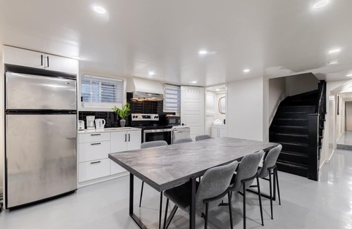 Plateau Mont Royal Apartment | Stylish 3BR in the heart of Plateau Montreal