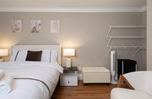 Kerrisdale House | Stylish Home in Van West Side Near YVR&DT