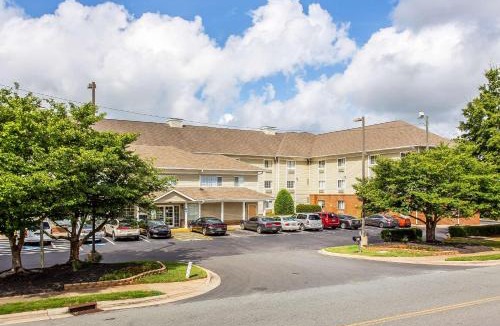 Paw Creek Hotel | Suburban Studios near University of North Carolina-Charlotte