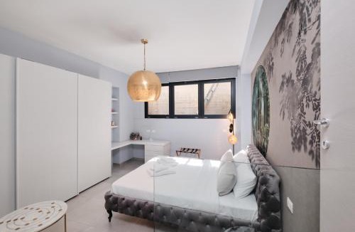 Camilluccia Apartment | Suite Pordoi Loft di Design con Jacuzzi By HÔTEA