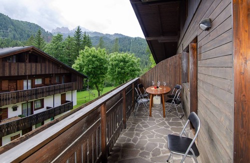 San Vito di Cadore Apartment | Summer in the mountains