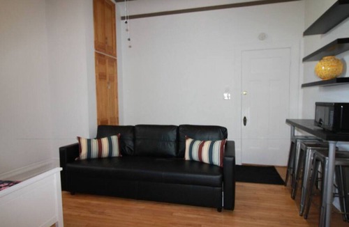 Shaughnessy Village Apartment | Sunny Loft close to Hospital / Metro / downtown