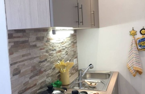 Parrinello Apartment | Swimming pool, kitesurfing, adjacent accommodations