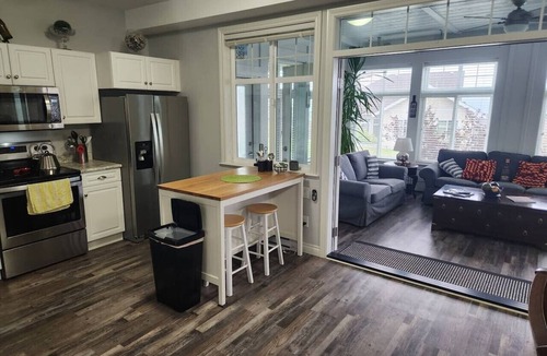Osoyoos Apartment | Tempranillo Suite on Osoyoos Lake #269b
