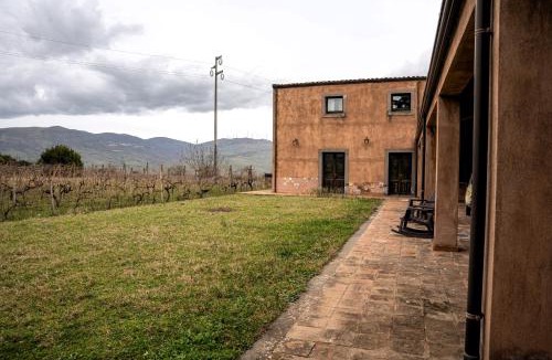 Montelaguardia House | Tenute Sciara