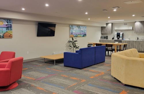 Queens Square Hotel | The Arts Hotel