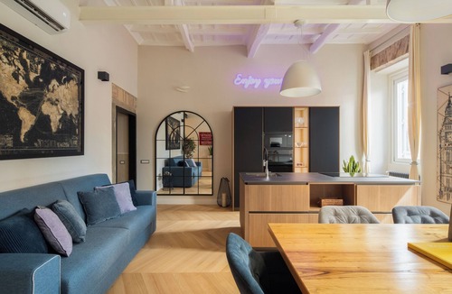 Rione III Colonna Apartment | THE BREAK - CAMPO MARZIO MAISON DELUXE