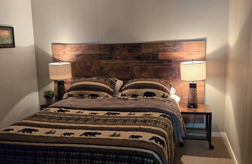 Central Okanagan Bed & Breakfast | The Chirping Cricket Bed & Breakfast