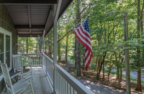 Cedar Mountain House | The Deep Forest Green Cottage · The Deep Forest Green Cottage