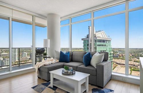 Victoria Park Apartment | The Getaway Next to Stampede 2BR Suite Downtown