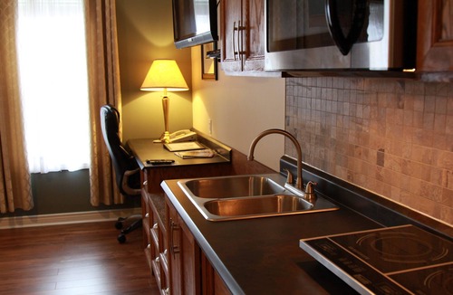 Queens Square Bed & Breakfast | The Harbour House