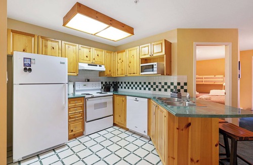 Courtenay Condo | The Haven at Blueberry Hill - Mount Washington ski-in/out