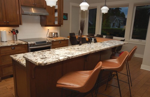 Regional District of Nanaimo House | The Little Beach House- Fully equipped 3 Bdrm Vacation Rental
