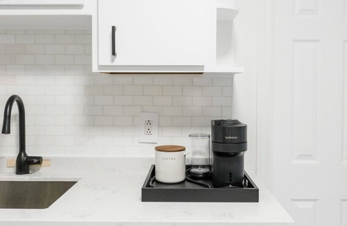 Niagara-on-the-Lake House | The Little White Haus