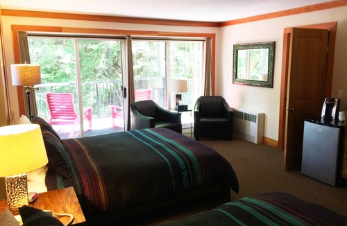 Terrace Cabin | The Lodge at Skeena Landing