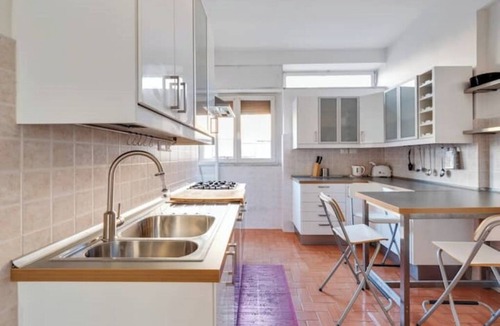 Parioli Apartment | The luminous. Spacious apartment in Rome near the historic center.