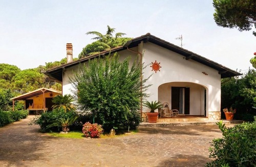 Latina Lido House | The Oasis of Sabaudia-Family Pool Villa