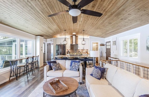 Leesville House | The Overlook at Langford - Private dock with SUPs, Kayaks, and Ping Pong